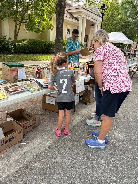 2025 Spring Book Sale 11